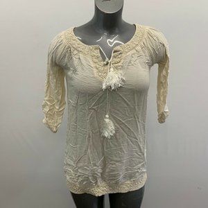 Urban Behavior Women's Boho Top Size XS Beige Crochet V Neck Front Tie